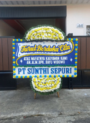 Papan Bunga Duka di Donggo