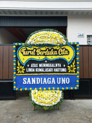 Papan Bunga Duka di Donggo